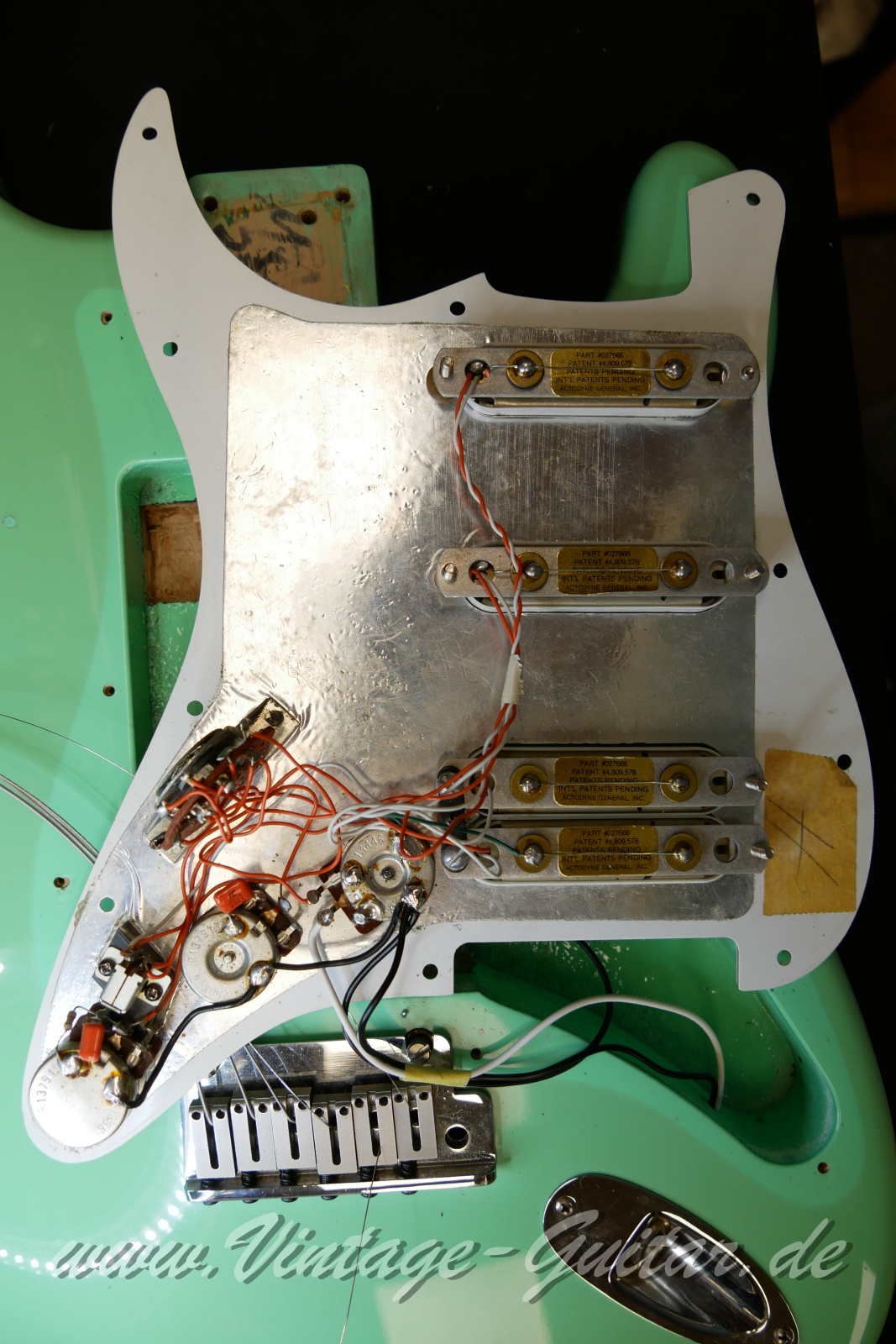 Fender_Stratocaster_Jeff_Beck_USA_surf_green_1991 -021.JPG